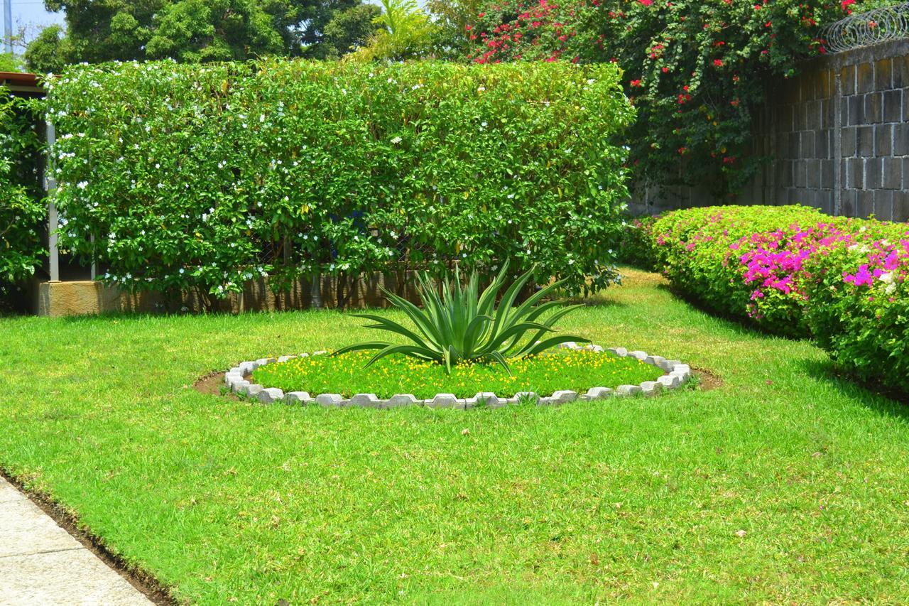 Farallones Hotel Chinandega Kamer foto