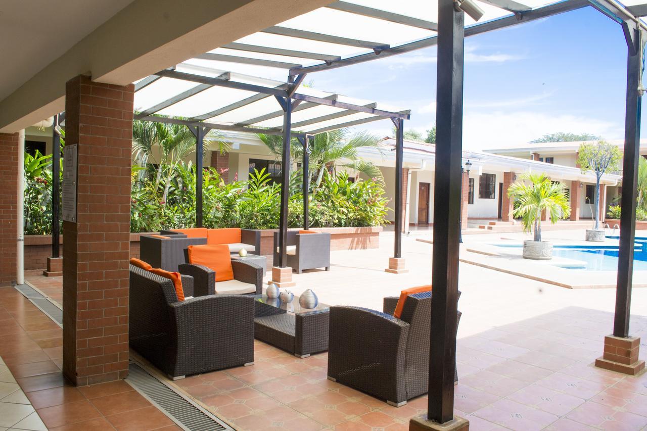 Farallones Hotel Chinandega Buitenkant foto